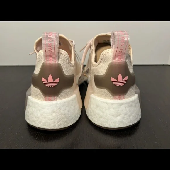 Adidas NMD R1 W Running Shoes Wonder Quartz/Earth Strata/Super Pop Womans 7.5